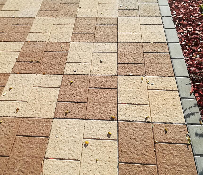 Betónová dlažba ARAGONIT® farba smotanová a karamelová - foto č.6