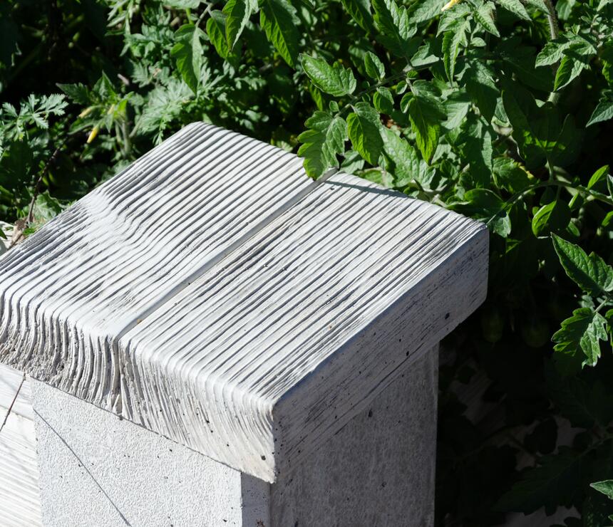Plotová hlavica reliéf DREVO, farba natural - foto č.8