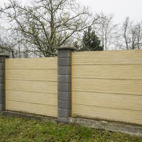 Betónová plotová doska: jednostranný reliéf RÁKOS