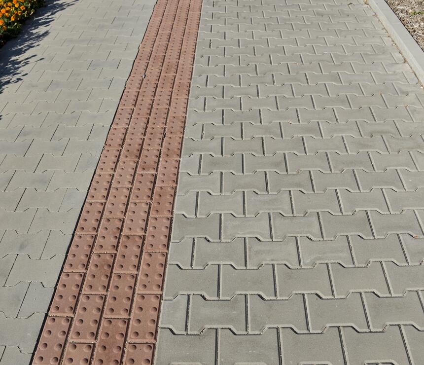 Betónová dlažba GRANIT® 20x10 - nopková pre nevidiacich farba červená - foto č.3