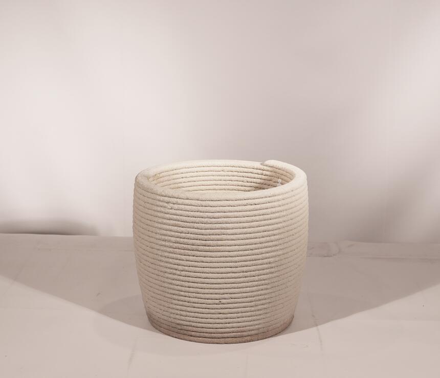 Kvetináč Ella z 3D tlačeného betónu - foto č.3