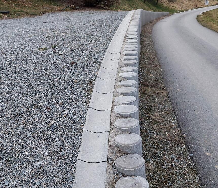 Betónový odvodňovací žľab - foto č.9