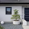 Betónový kvetináč Xena farba natural povrch hladký - náhled č.6
