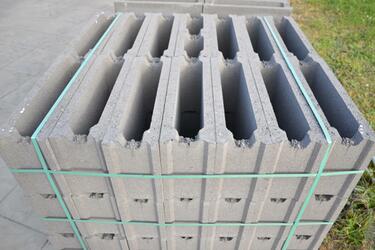 Stratené debnenie 15 cm – praktické riešenie pre menšie stavby